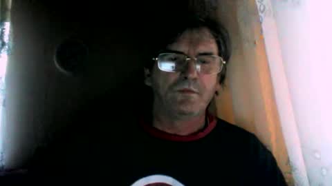 Snapshot of swergiu333 chatting on 02/18/26, 06:09 Raymond online show from 02/18/26, 06:09