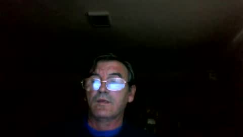 Snapshot of swergiu333 chatting on 05/25/26, 05:13 Raymond online show from 05/25/26, 05:13