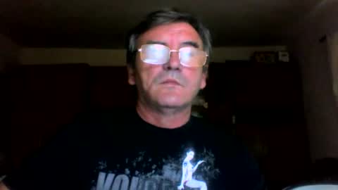 Snapshot of swergiu333 chatting on 05/31/26, 08:32 Raymond online show from 05/31/26, 08:32