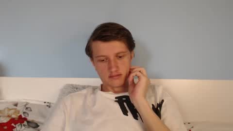 Cat online show from 03/17/26, 06:50