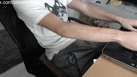 SwetLittleBoy4u online show from 11/04/25, 10:14