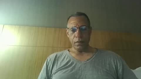 swimmerbod2495 online show from 04/03/26, 07:50