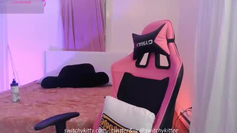 Snapshot of switchykitty chatting on 09/26/25, 01:31 ashley blayde online show from 09/26/25, 01:31