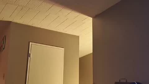 Snapshot of swontguy2025 chatting on 12/27/24, 07:29 swontguy2025 online show from 12/27/24, 07:29