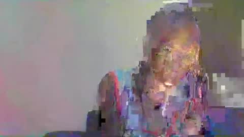 Snapshot of swtebony1 chatting on 01/13/25, 10:24 ALICIA online show from 01/13/25, 10:24