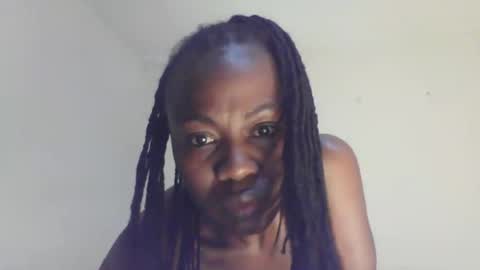 Snapshot of swtebony1 chatting on 02/21/25, 11:21 ALICIA online show from 02/21/25, 11:21