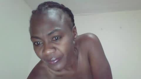 Snapshot of swtebony1 chatting on 09/08/25, 10:31 ALICIA online show from 09/08/25, 10:31