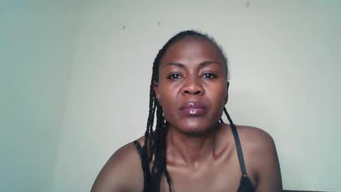 Snapshot of swtebony1 chatting on 05/27/26, 10:51 ALICIA online show from 05/27/26, 10:51