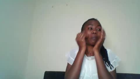 Snapshot of swtebony1 chatting on 06/08/26, 10:21 ALICIA online show from 06/08/26, 10:21