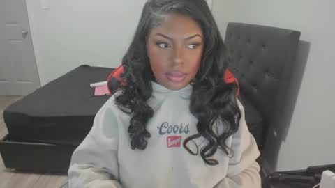 Snapshot of sxamleuy chatting on 07/13/26, 01:41 sxamleuy online show from 07/13/26, 01:41