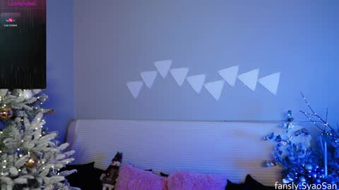 syaosan_ online show from 12/19/24, 03:29