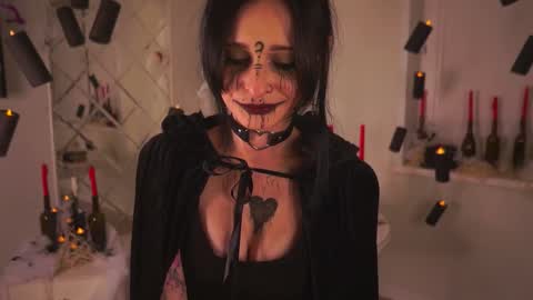 Sophie online show from 10/26/25, 11:27