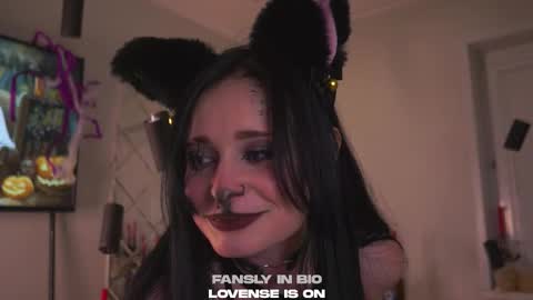 Sophie online show from 10/29/25, 11:23