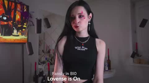 Sophie online show from 10/30/25, 11:44