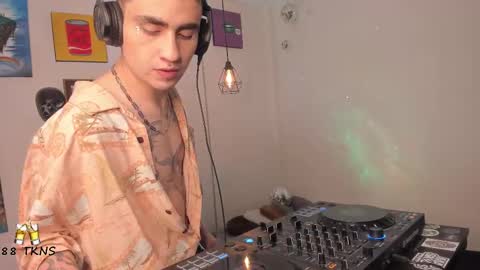 Syd online show from 02/10/25, 07:07