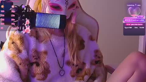 Snapshot of sydney_max chatting on 02/27/25, 02:21 Milena online show from 02/27/25, 02:21