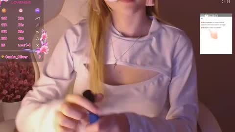 Snapshot of sydney_max chatting on 10/11/25, 12:54 Milena online show from 10/11/25, 12:54