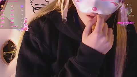 Snapshot of sydney_max chatting on 10/22/25, 02:45 Milena online show from 10/22/25, 02:45