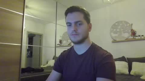 syl092 online show from 12/06/24, 04:17