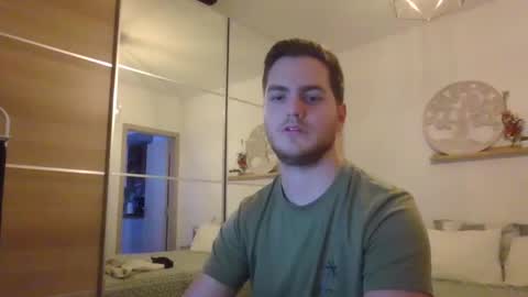 syl092 online show from 12/08/24, 04:39