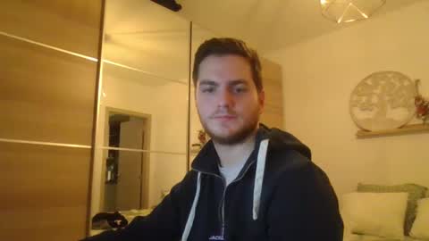 syl092 online show from 12/16/24, 04:16