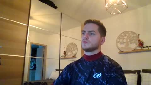 syl092 online show from 01/03/25, 03:44