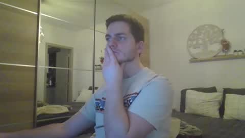 syl092 online show from 02/04/25, 06:38