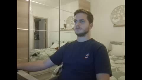 syl092 online show from 10/14/25, 05:03