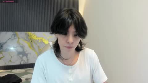 sylasfrost online show from 11/19/25, 07:36