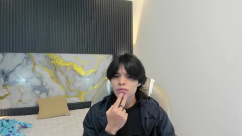 Snapshot of sylasfrost chatting on 11/22/25, 07:46 sylasfrost online show from 11/22/25, 07:46