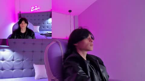 Snapshot of sylasfrost chatting on 11/23/25, 07:46 sylasfrost online show from 11/23/25, 07:46