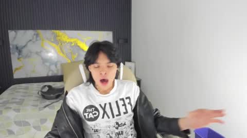 Snapshot of sylasfrost chatting on 12/04/25, 07:33 sylasfrost online show from 12/04/25, 07:33