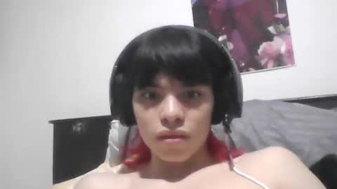 Snapshot of sylasfrost chatting on 12/15/25, 07:12 sylasfrost online show from 12/15/25, 07:12