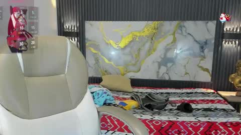 Snapshot of sylasfrost chatting on 12/17/25, 07:53 sylasfrost online show from 12/17/25, 07:53