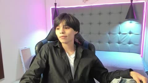 Snapshot of sylasfrost chatting on 02/19/26, 12:34 sylasfrost online show from 02/19/26, 12:34