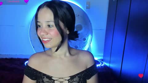 Snapshot of sylphy17 chatting on 10/27/25, 12:58 sylphy17 online show from 10/27/25, 12:58