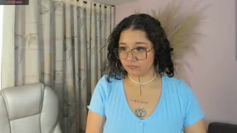 Snapshot of sylvara_bx chatting on 06/22/26, 12:02 online show from 06/22/26, 12:02
