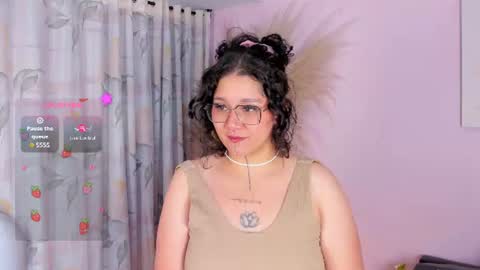 Snapshot of sylvara_bx chatting on 06/23/26, 12:03 online show from 06/23/26, 12:03