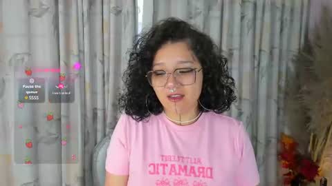 Snapshot of sylvara_bx chatting on 06/29/26, 12:05 online show from 06/29/26, 12:05