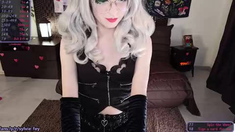 Sylvie online show from 02/13/25, 10:11