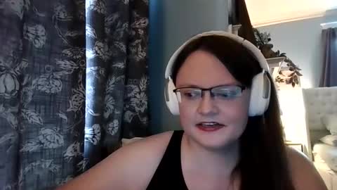 sylviexxxfun online show from 06/09/26, 10:10