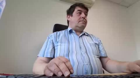 Snapshot of sympa_trique chatting on 06/08/26, 07:53 sympa_trique online show from 06/08/26, 07:53