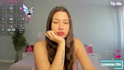 Mila online show from 10/21/25, 02:12