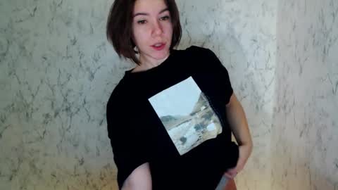 SyrenDixon online show from 11/26/25, 09:49