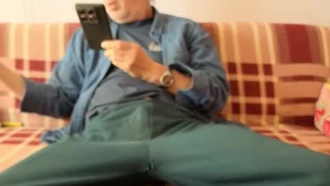 Snapshot of szaszinno6669068 chatting on 09/20/25, 06:03 szaszinno6669068 online show from 09/20/25, 06:03