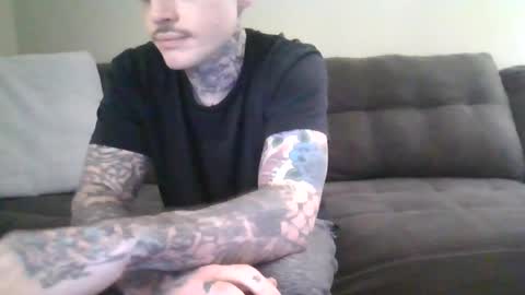 Snapshot of t0914 chatting on 10/13/25, 05:24 t0914 online show from 10/13/25, 05:24