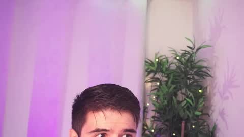 t0ny_wylie online show from 02/17/26, 08:59