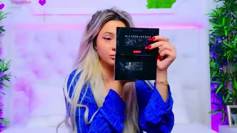 Arianna online show from 11/07/25, 01:22