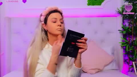 Arianna online show from 02/09/26, 01:26