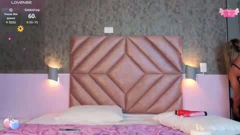 Tabata  online show from 12/17/25, 07:42